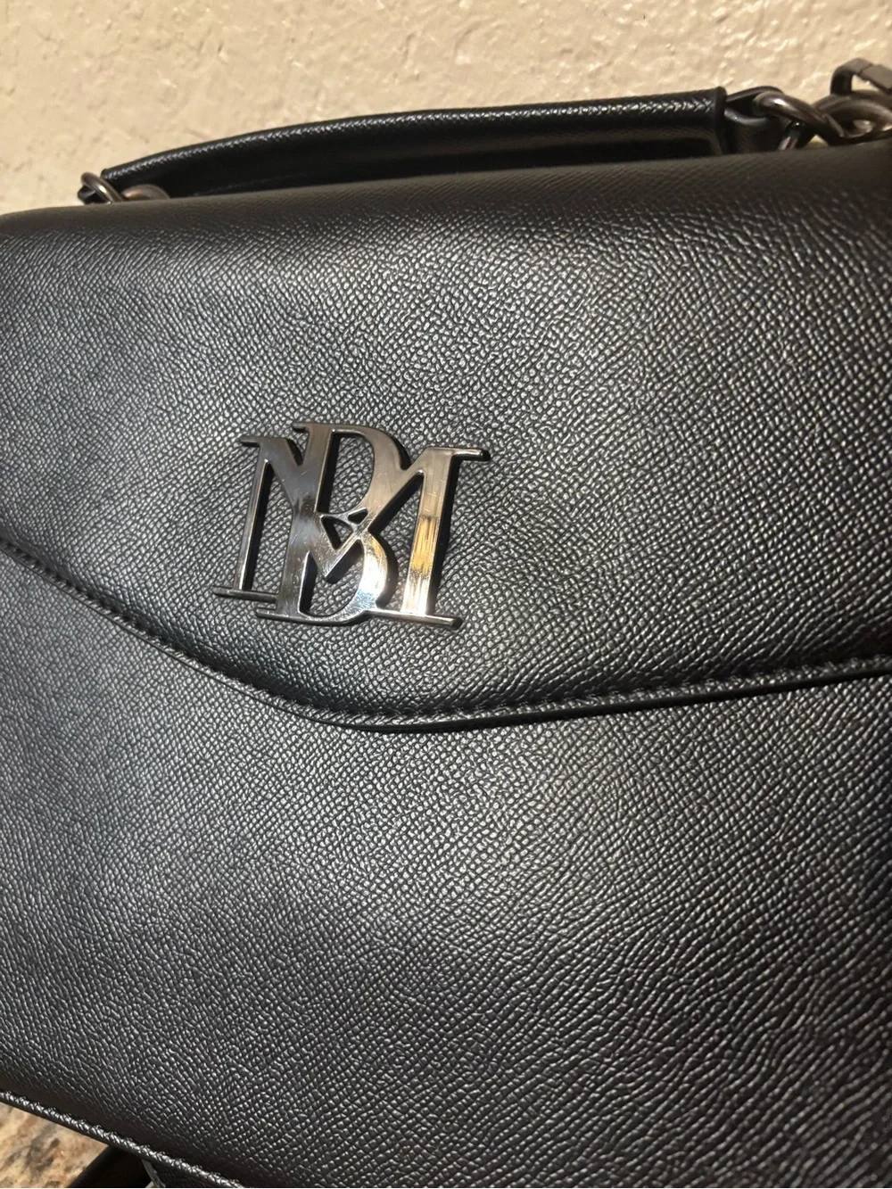 Badgley Mischka Purse Black Metal Crossbody Small Tote Chic Christmas Birthday